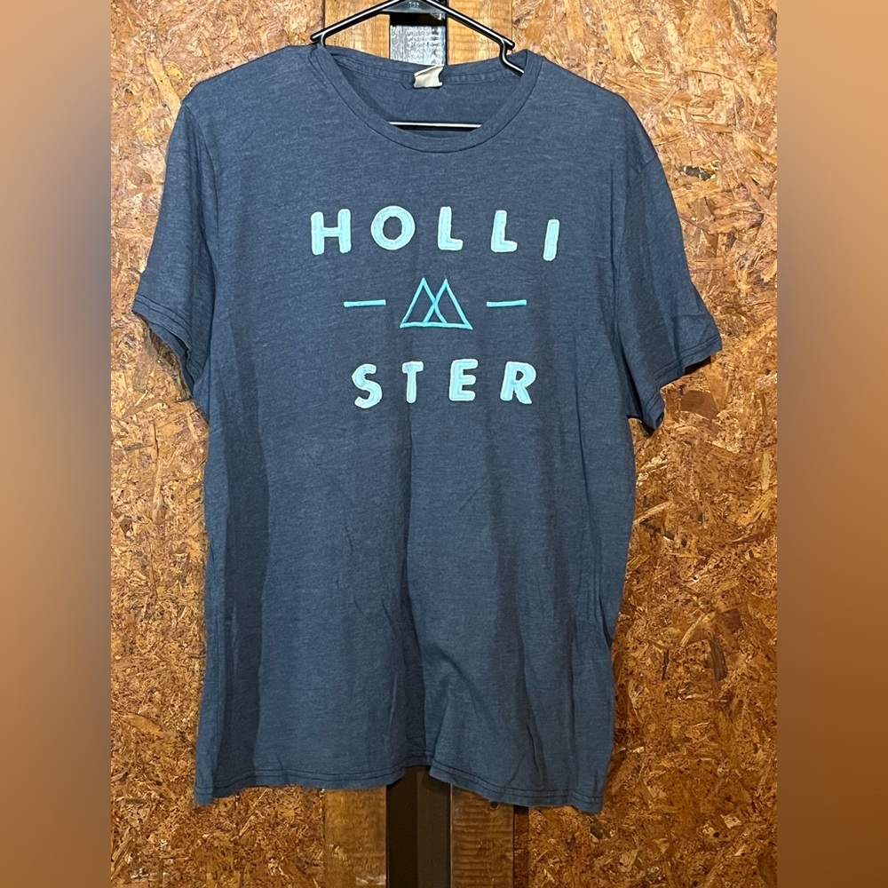 Men Hollister navy blue and grey short sleeve T-shirt X-Large
